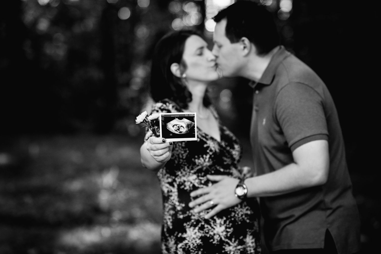 Black and white ultrasound picture maternity session studio