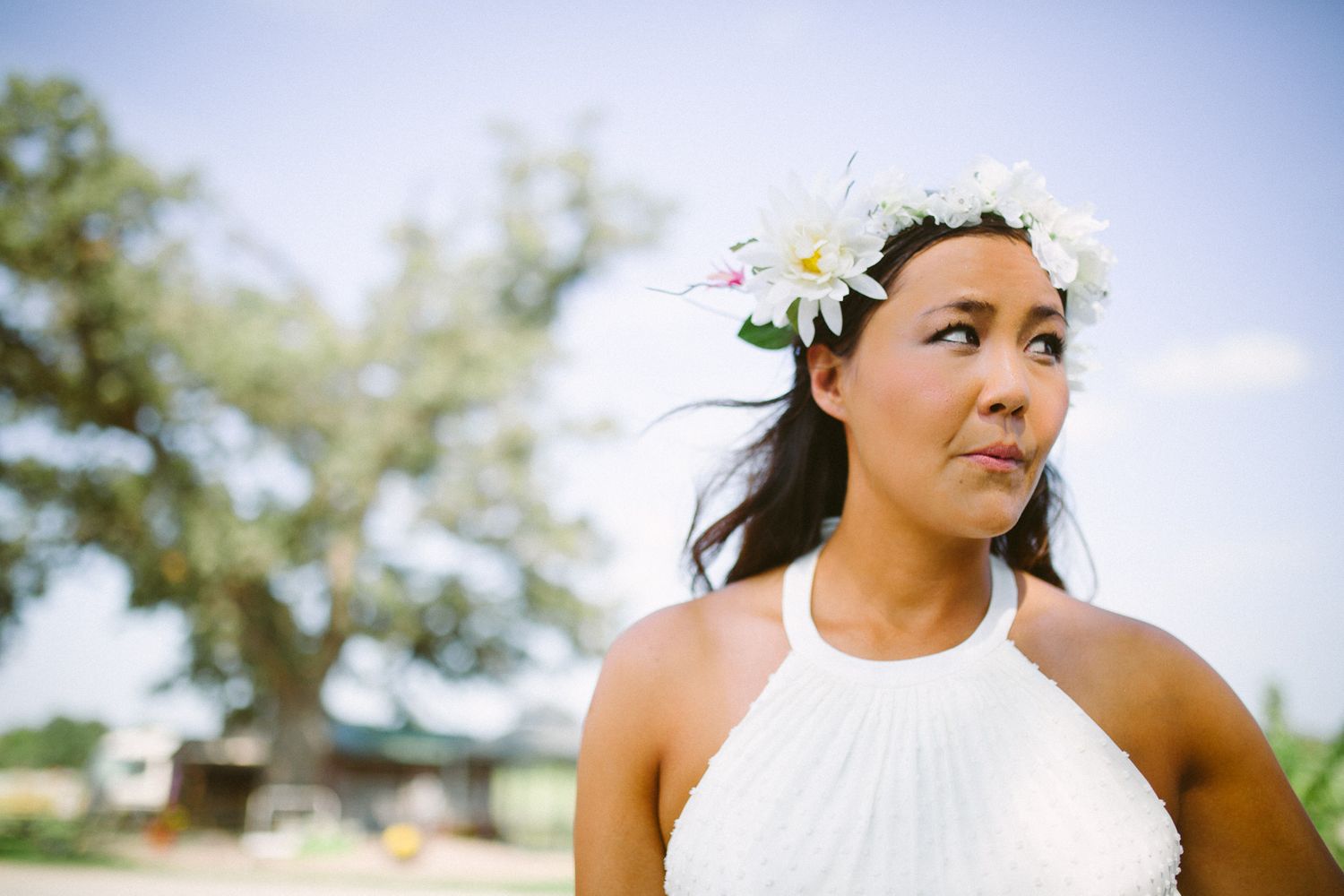 wedding photographer in omaha, nebraska, bride photo, natural bride photo, candid photography, light and airy photograph