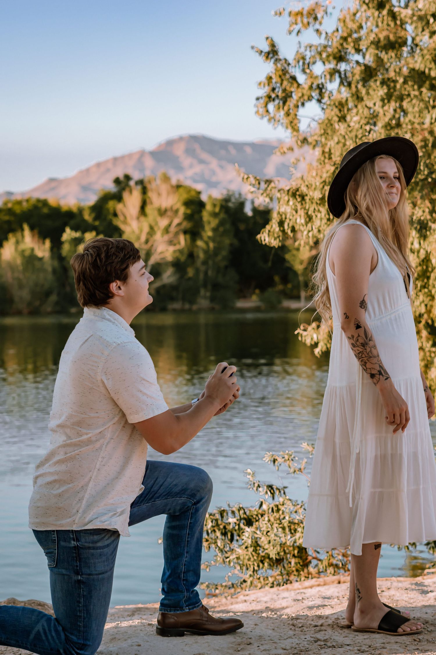 las vegas surprise proposal photoshoot