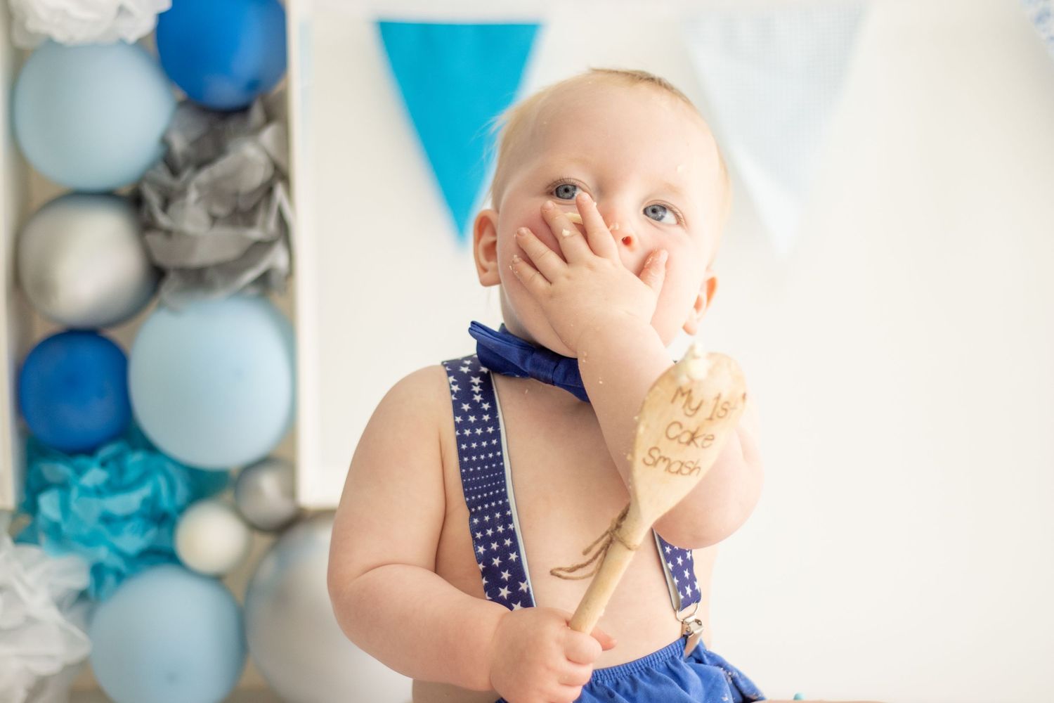 Cake Smash Photographer in Poole and Bournemouth