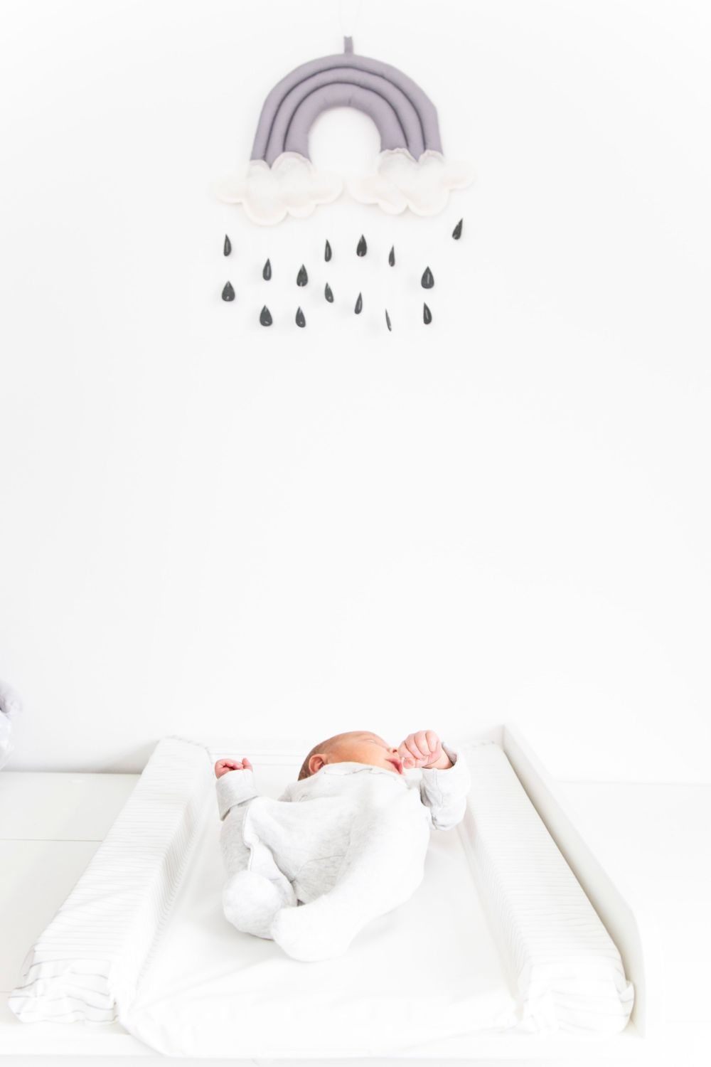 Newborn baby home photoshoot Luton