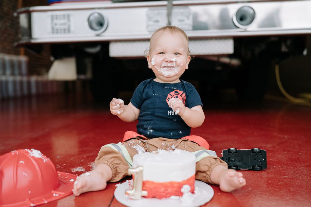 brunswick-ga-cake-smash-photos+milestone-photographer-saint-simons-island+cake-smash-saint-simons-island+ssi-cake-smash