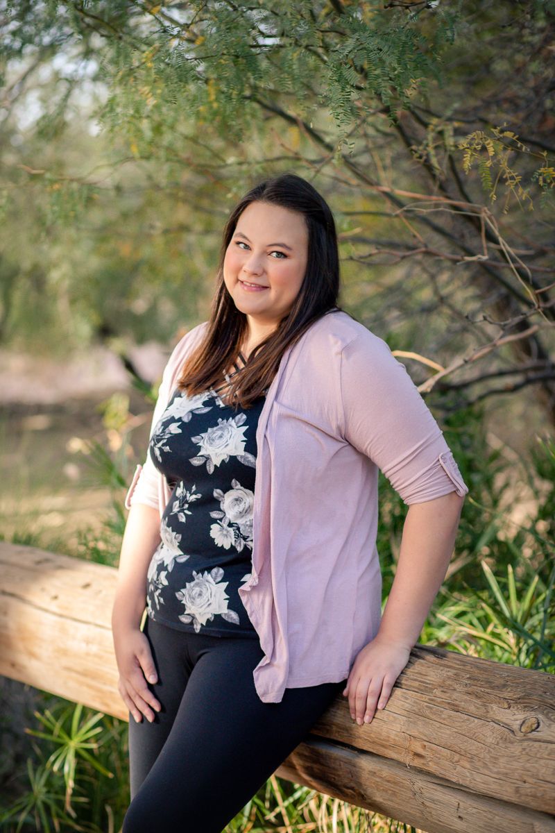 Portrait photography of an early-20s white woman in Tempe Arizona