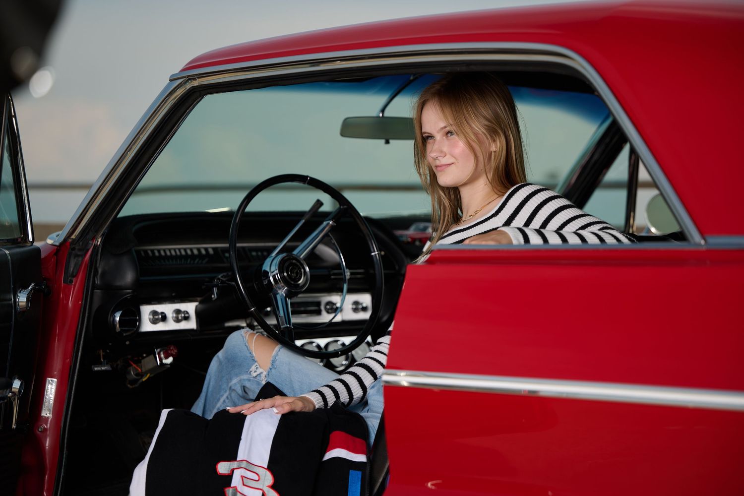high school senior photos photographer fargo North Dakota girl pose female