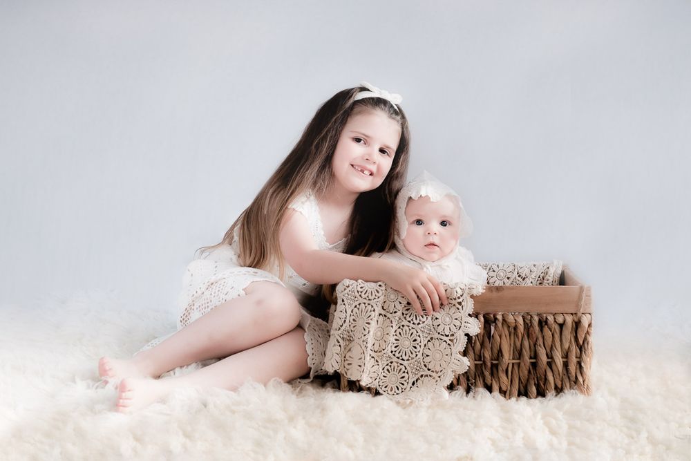 Manchester Cheshire maternity baby children family photo session Cozimoment portraits studio