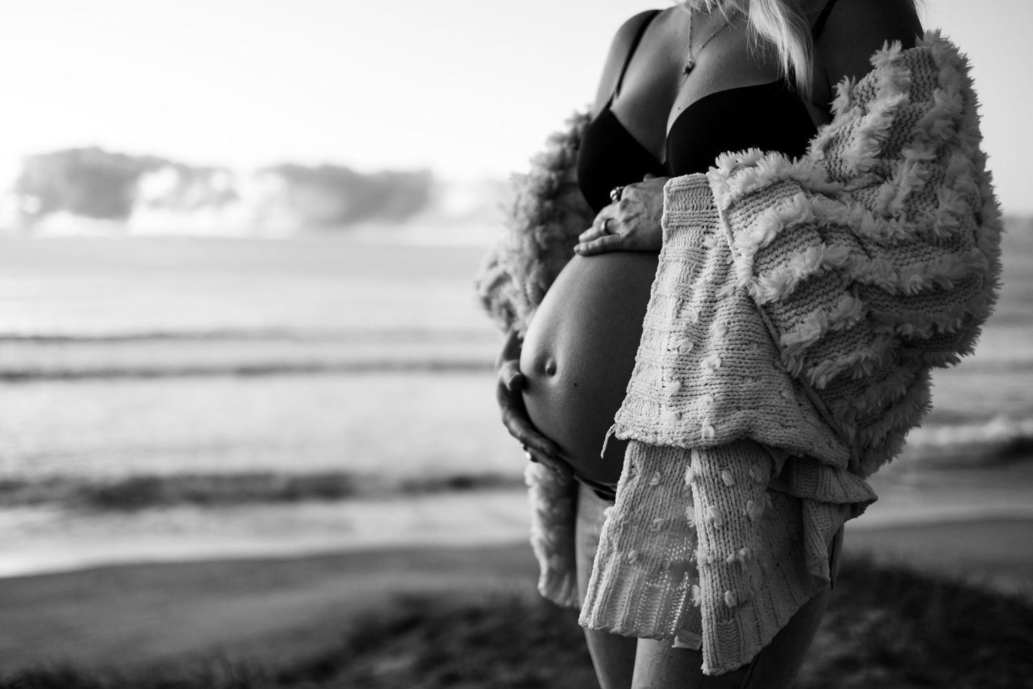 Maternity Photoshoot at sunrise on the beach, Lake Macquarie, Newcastle, Hunter Valley, New South Wales