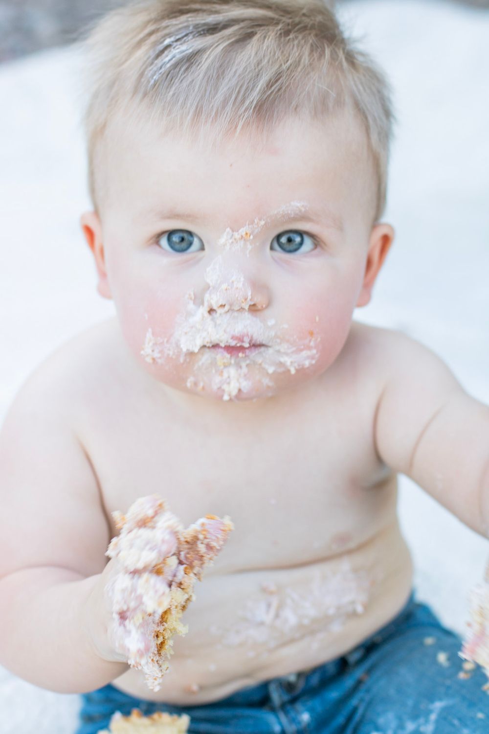 Knoxville cake smash photo session. One year photos. Milestone photo shoot.