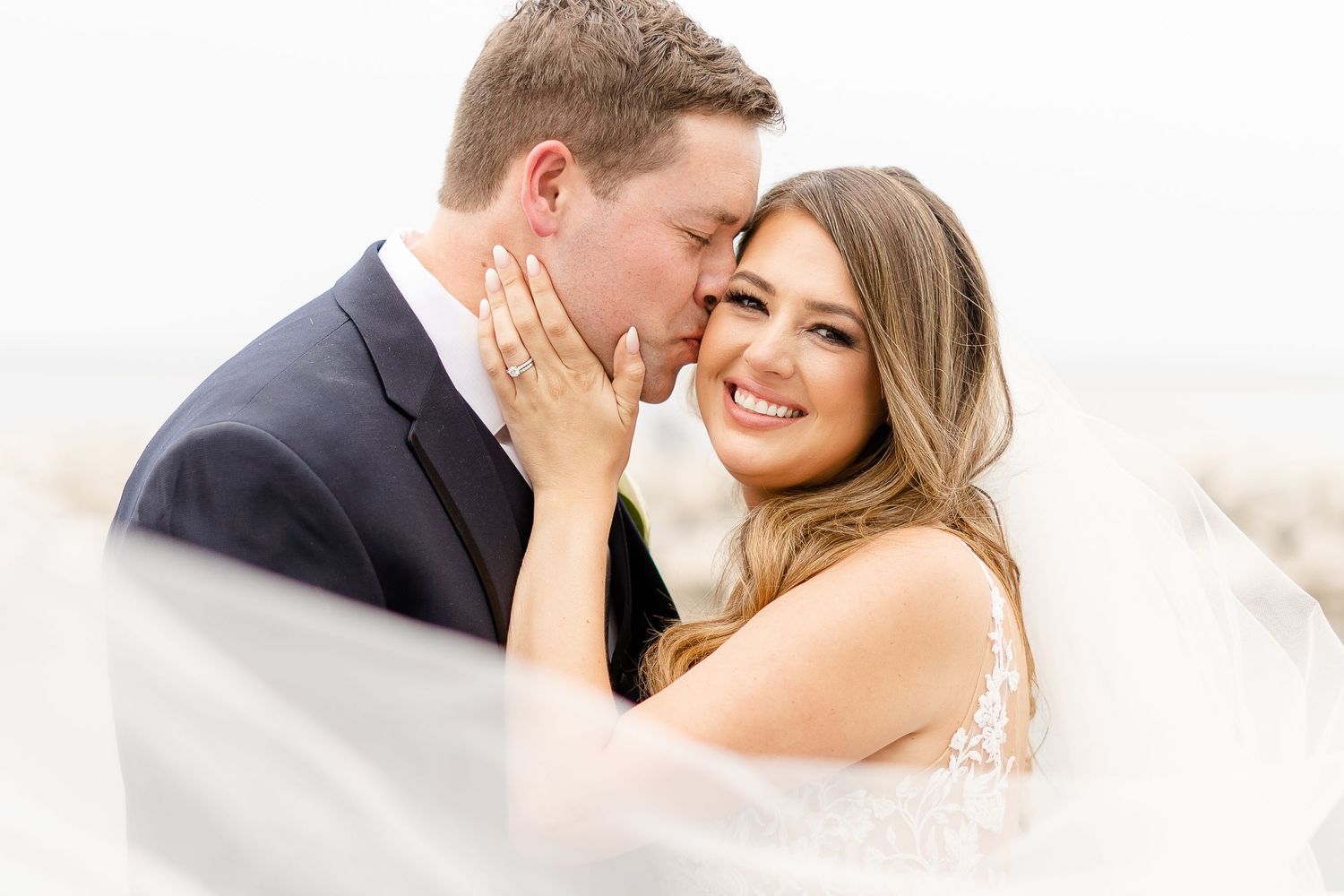 Discovery World Wedding, Milwaukee Lakefront Wedding, Milwaukee Wedding Photographer, Wisconsin Wedding Photos