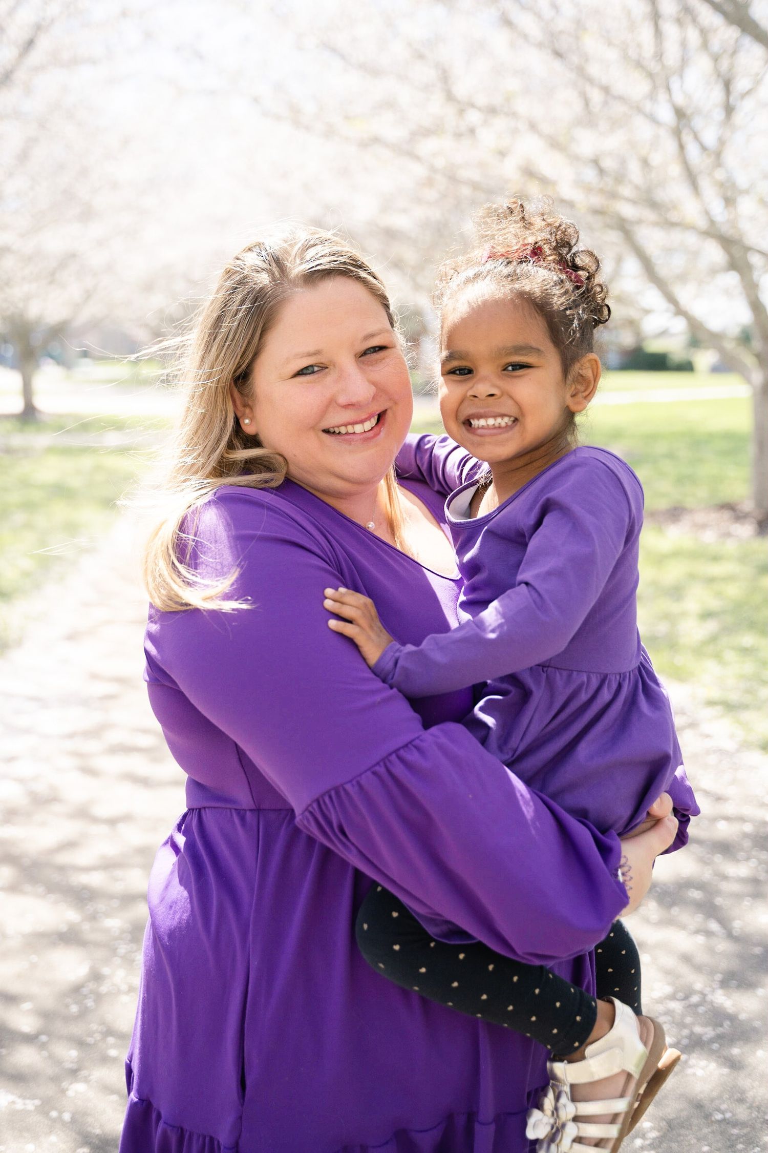 Newborn, Maternity, and Family Photographer based in Greensboro, NC. Serving the North Carolina Triad & Triangle areas