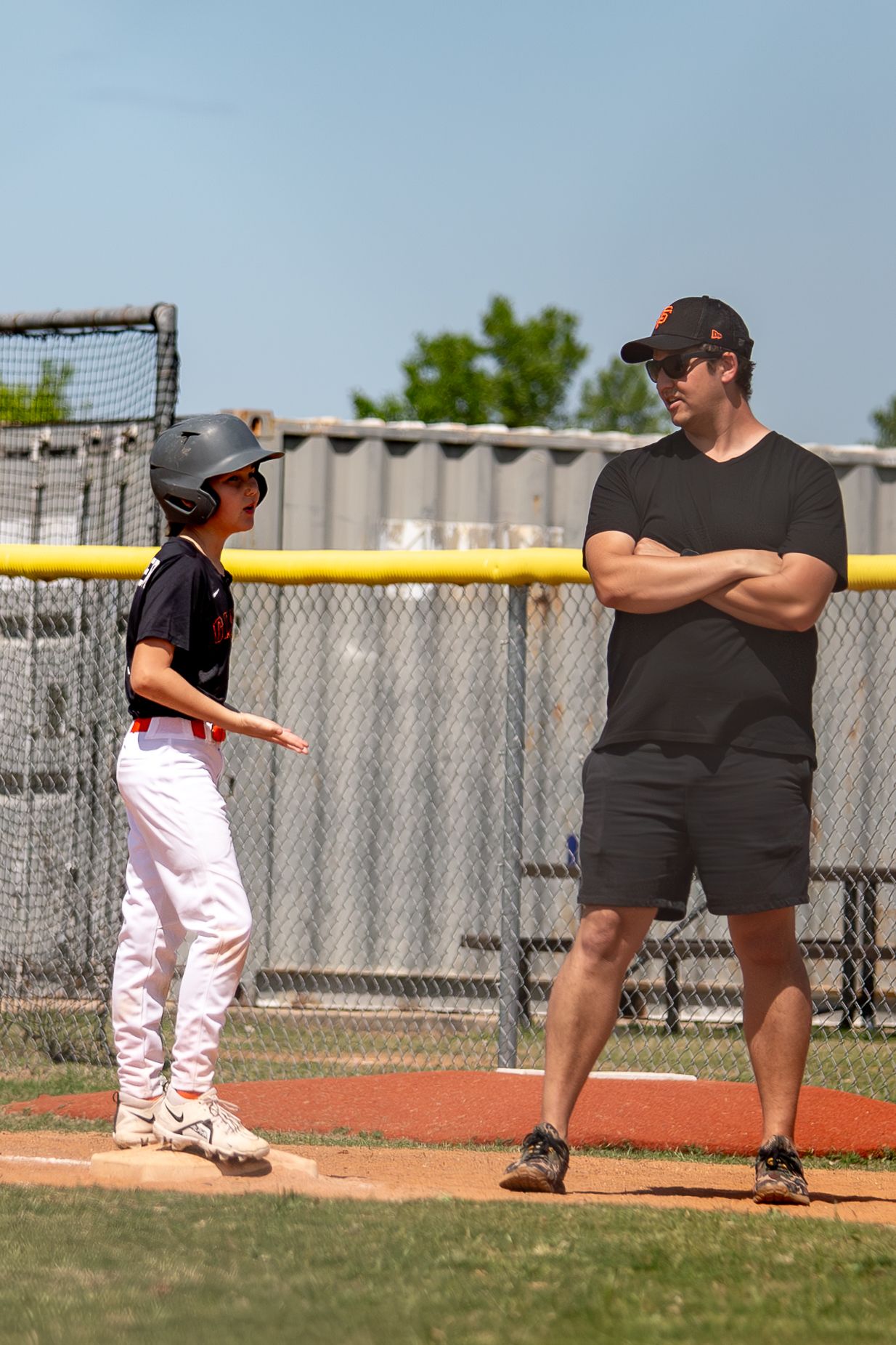 Drew Arnold Photography Youth baseball runner and coach