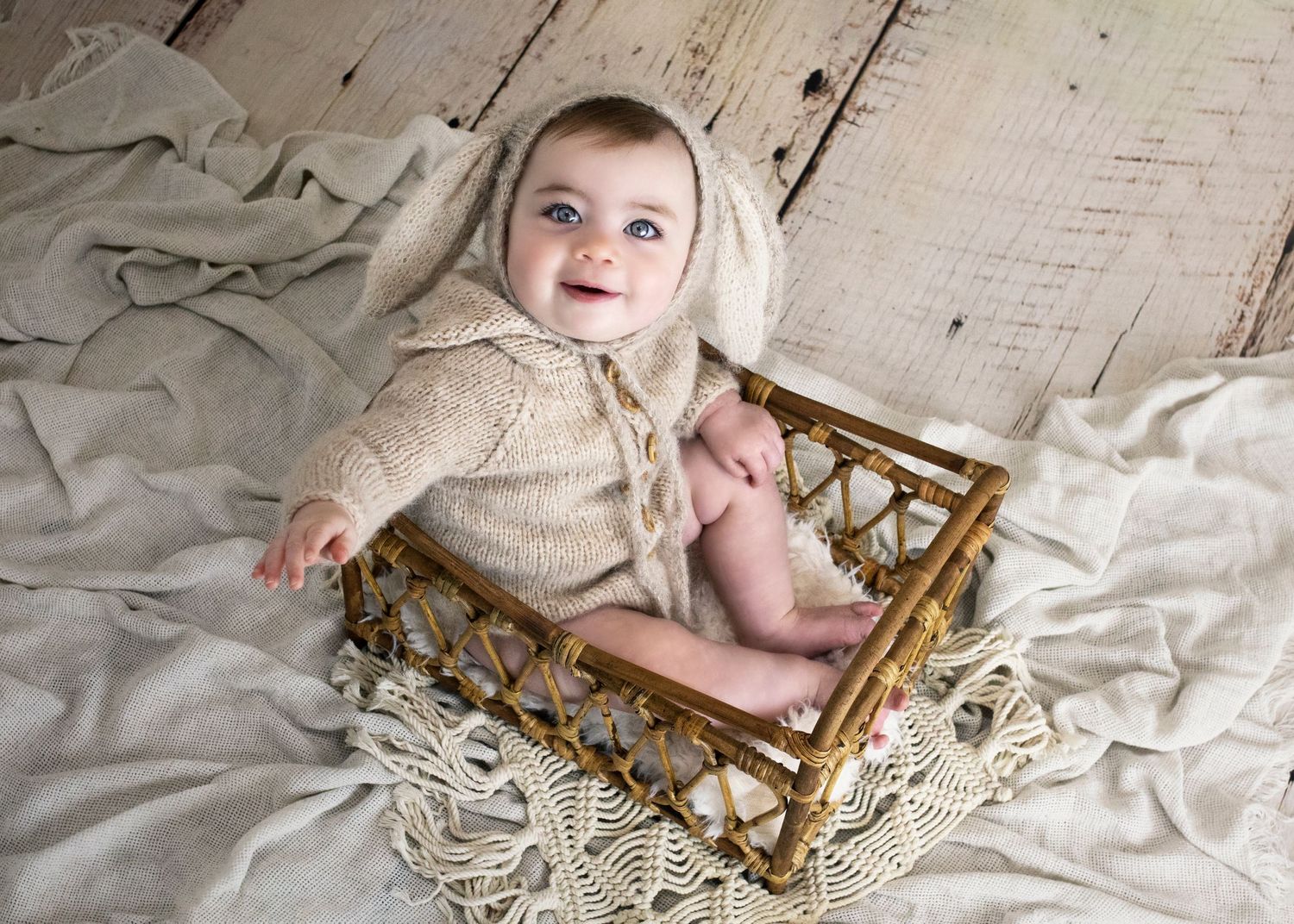 Sitter Milestone Photograph
