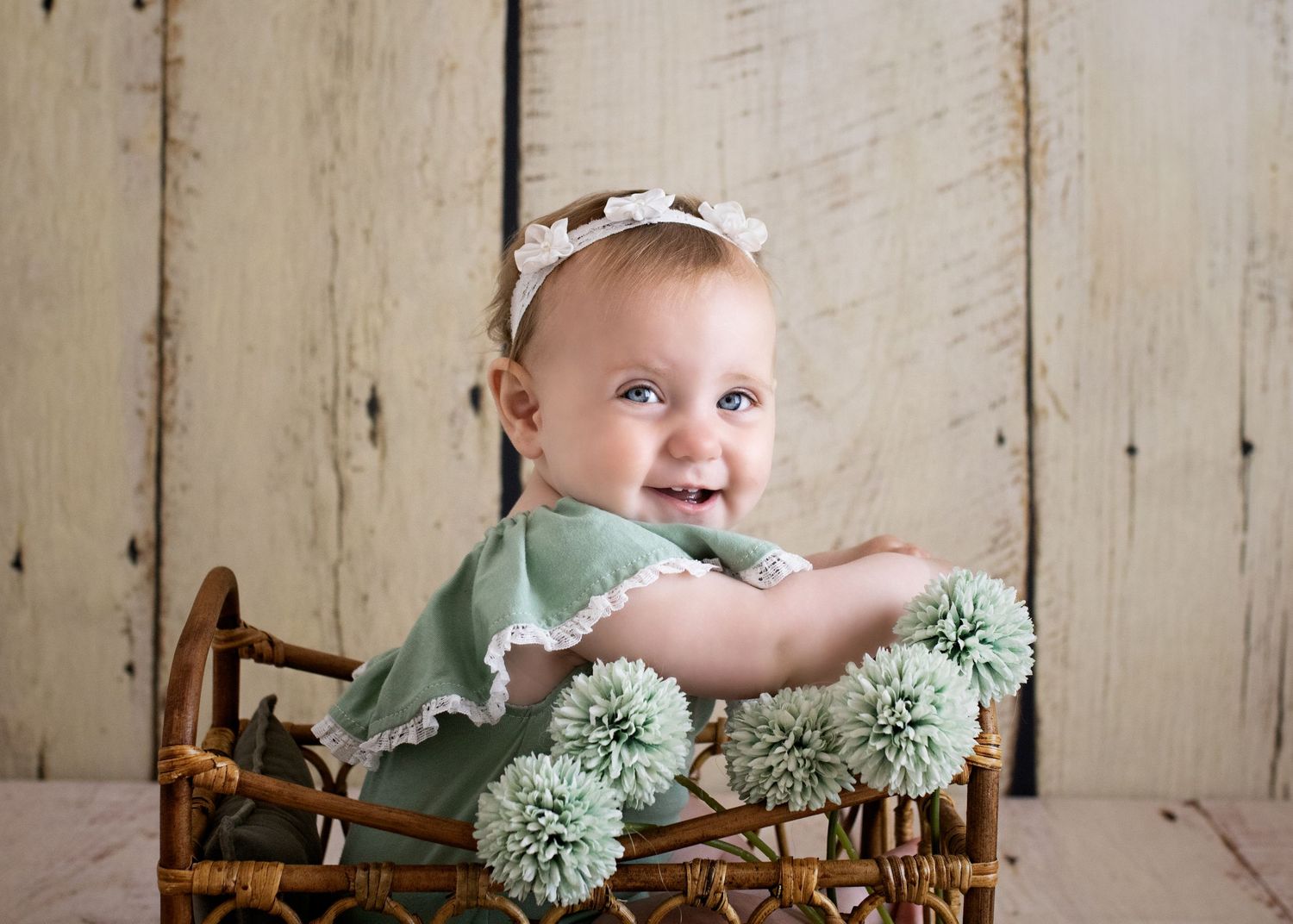 One Year Milestone Photographs - Cake Smash