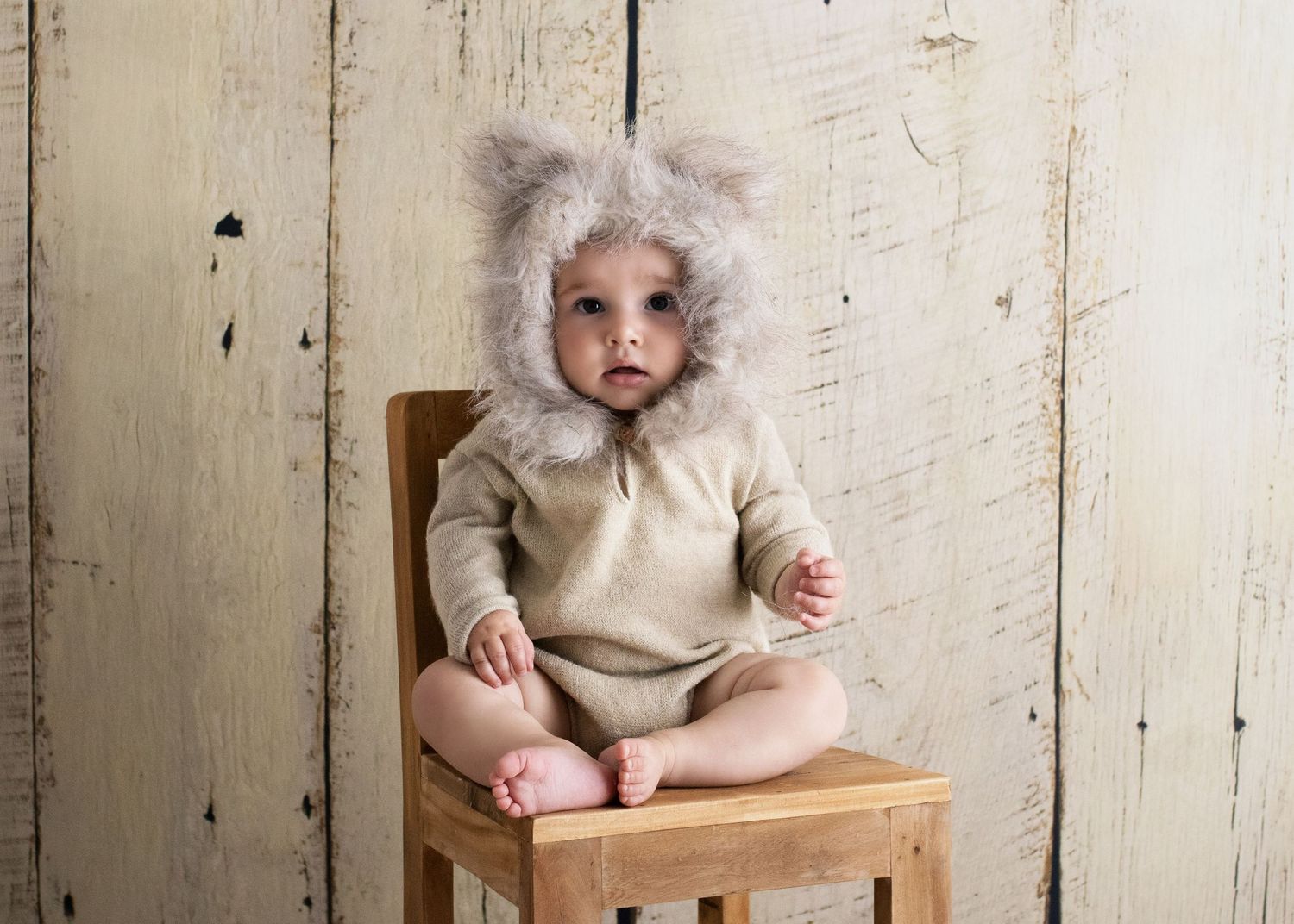Sitter Milestone Photograph
