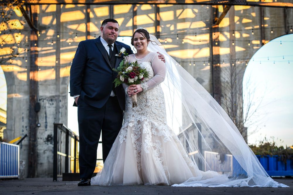 Wedding - Couple - Philadelphia - Cherry Street Pier