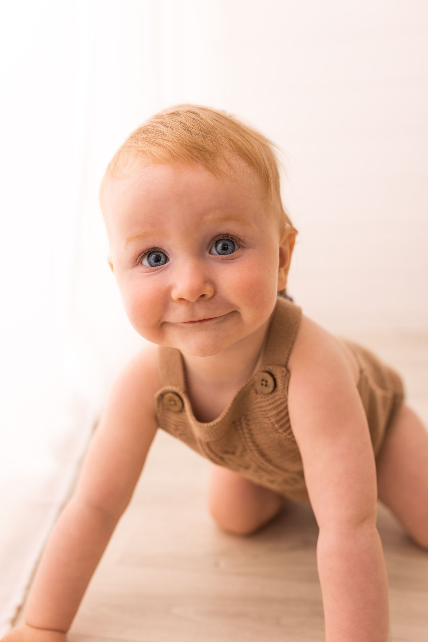 newborn baby maternity first birthday cakesmash photoshoot Dorset family photographer
