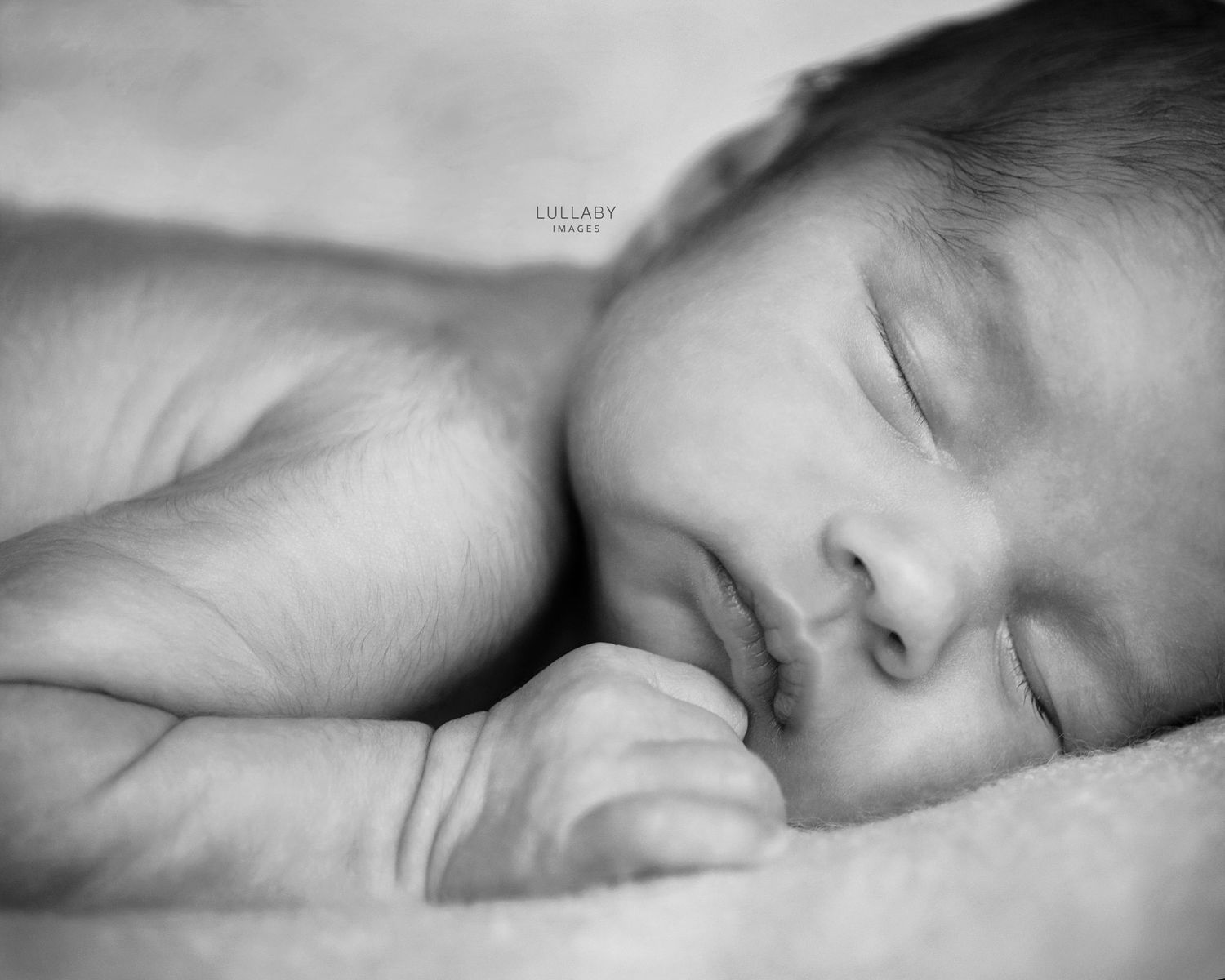 Hong Kong newborn baby photographer Lullaby Images