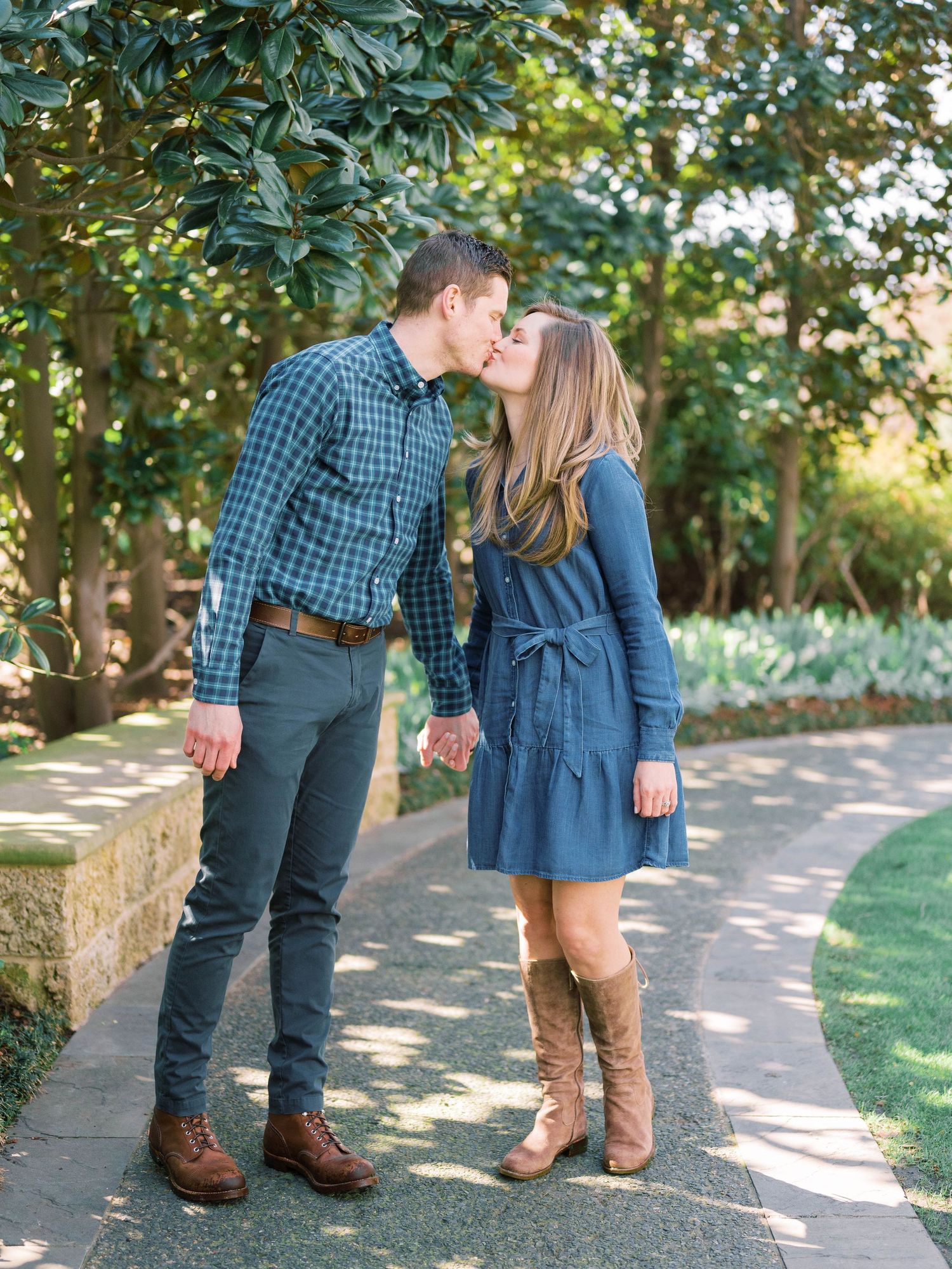 couples session - couple kissing at Dallas Arboretum & Botannical Gardens