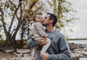Fall mini sessions in Prince Edward County, Ontario Charlotte Buckle Photography