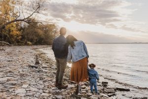 Fall mini sessions in Prince Edward County, Ontario Charlotte Buckle Photography