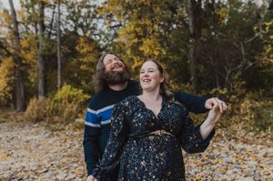 Fall mini sessions in Prince Edward County, Ontario Charlotte Buckle Photography