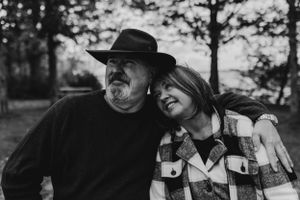 Fall mini sessions in Prince Edward County, Ontario Charlotte Buckle Photography