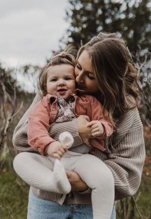 Fall mini sessions in Prince Edward County, Ontario Charlotte Buckle Photography