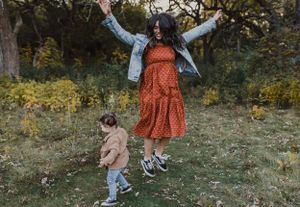 Fall mini sessions in Prince Edward County, Ontario Charlotte Buckle Photography