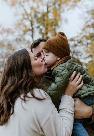 Fall mini sessions in Prince Edward County, Ontario Charlotte Buckle Photography