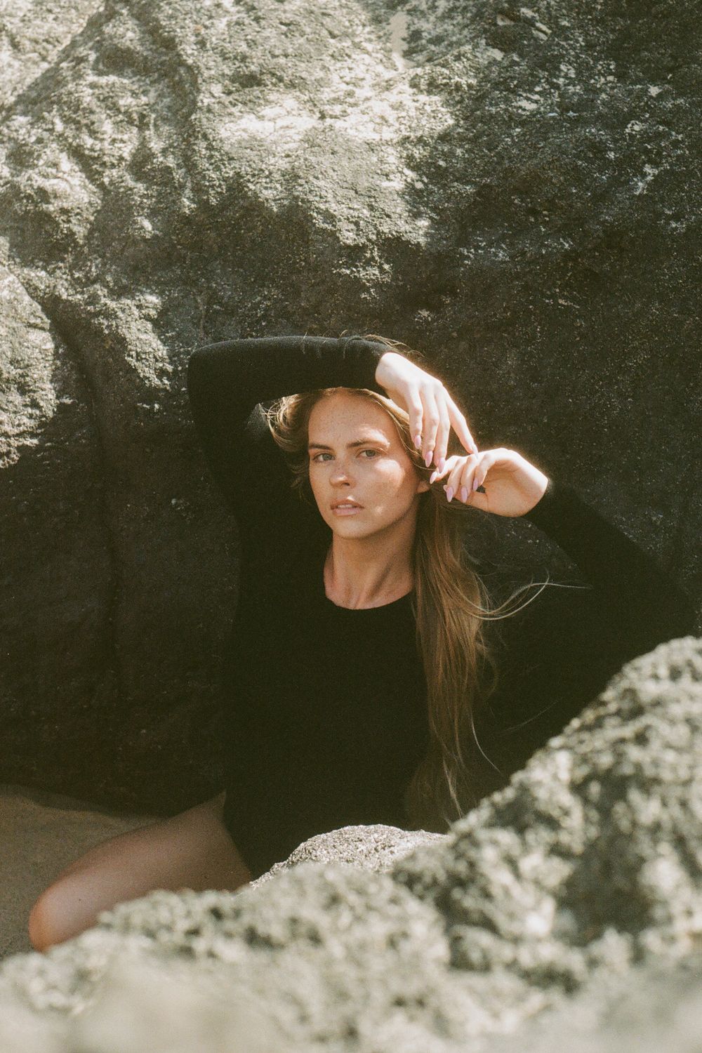<img src="oahu_woman_lifestyle_portrait.jpg" alt="Oahu Lifestyle: Embrace island living. Book captivating portraits!">