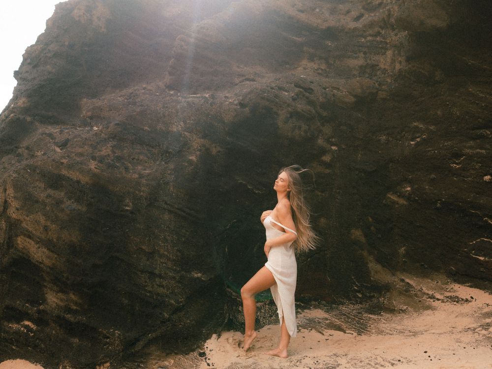 <img src="oahu_woman_portrait_lifestyle.jpg" alt="Oahu Portrait Lifestyle: Capture your island story. Book a session!">