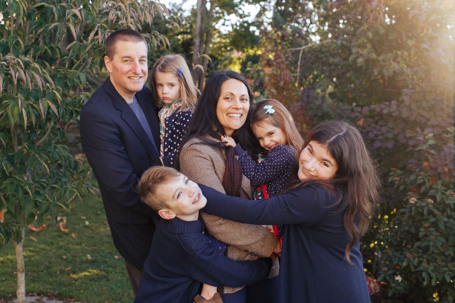 Everett family photography: a family of 6 at their in-home holiday photo session in Mukilteo
