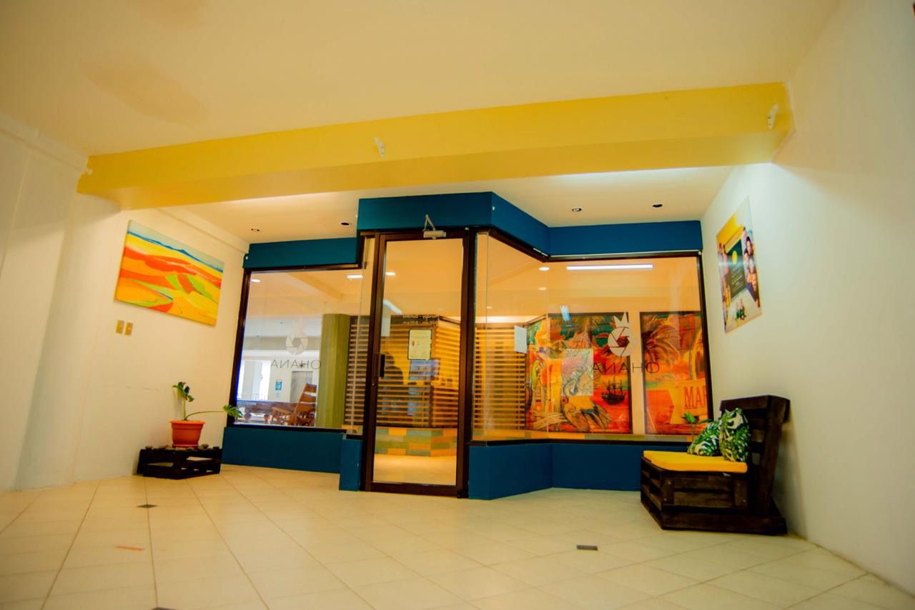 Photo Studio in MargaritaVille Flamingo Beach
