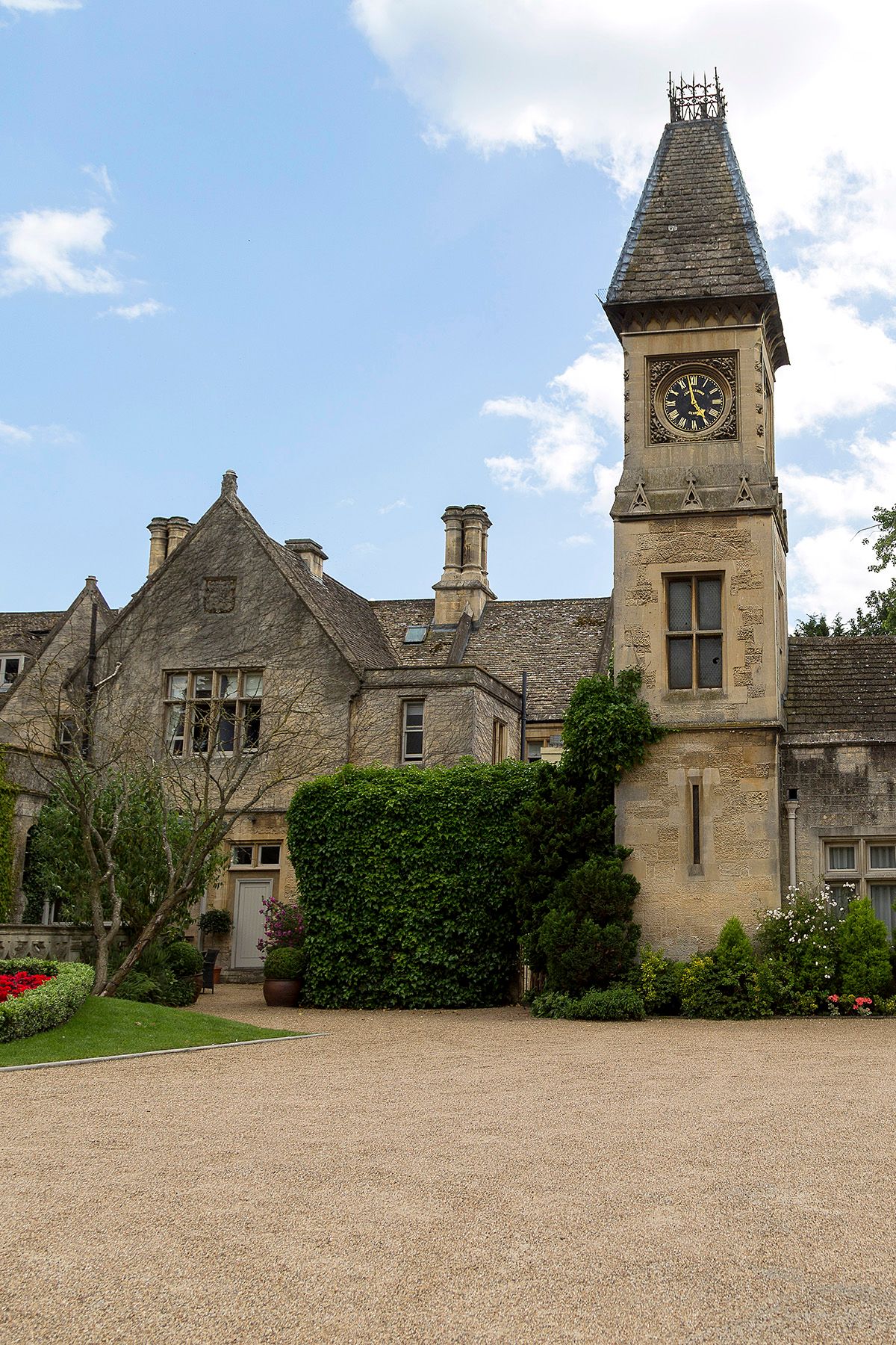 manor by the lake front tower