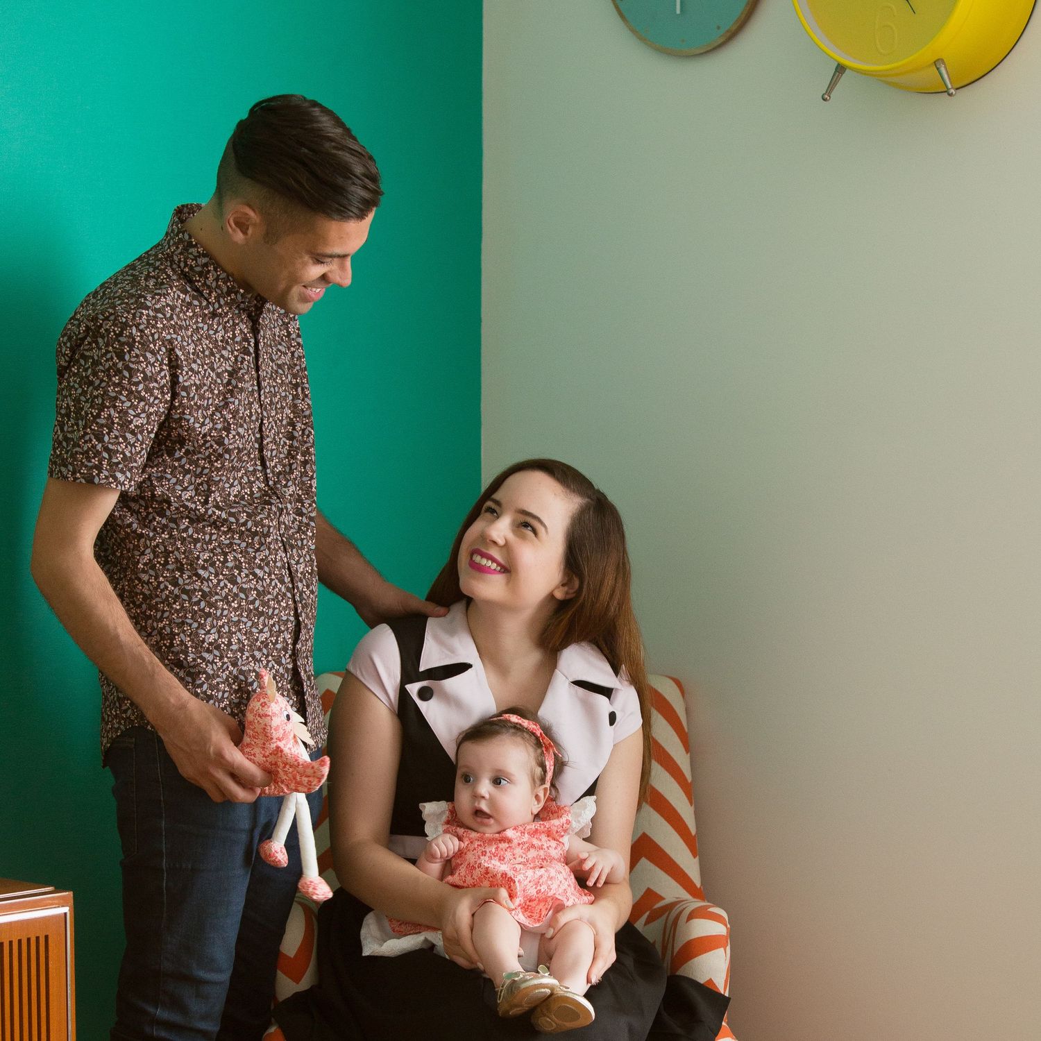 In home lifestyle family photoshoot.