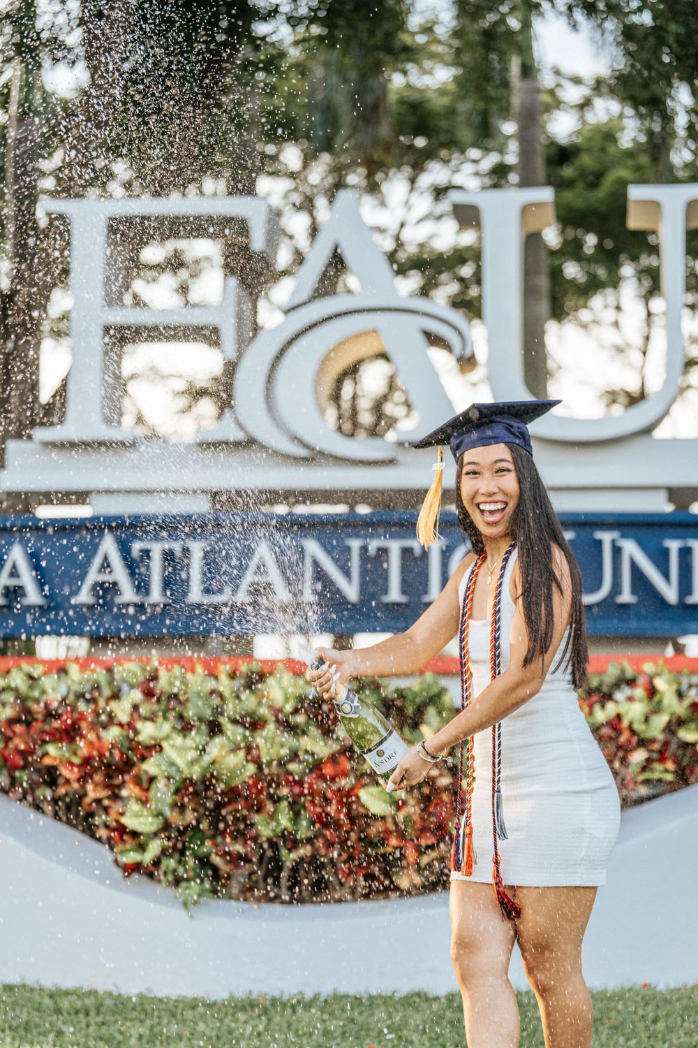 FAU Graduation photographer pricing
