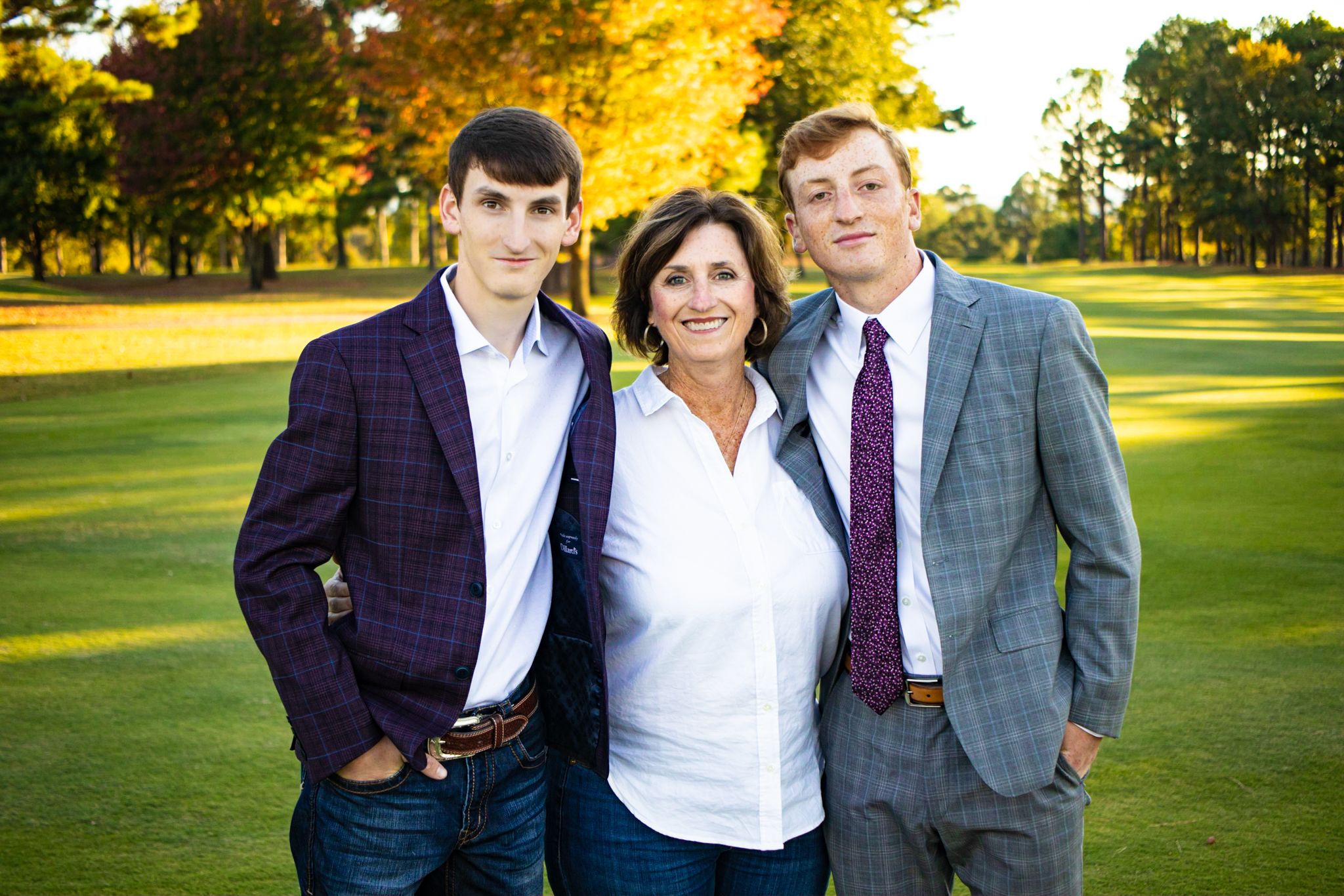 Family session at the Fayetteville Country club in Fayetteville, Arkansas