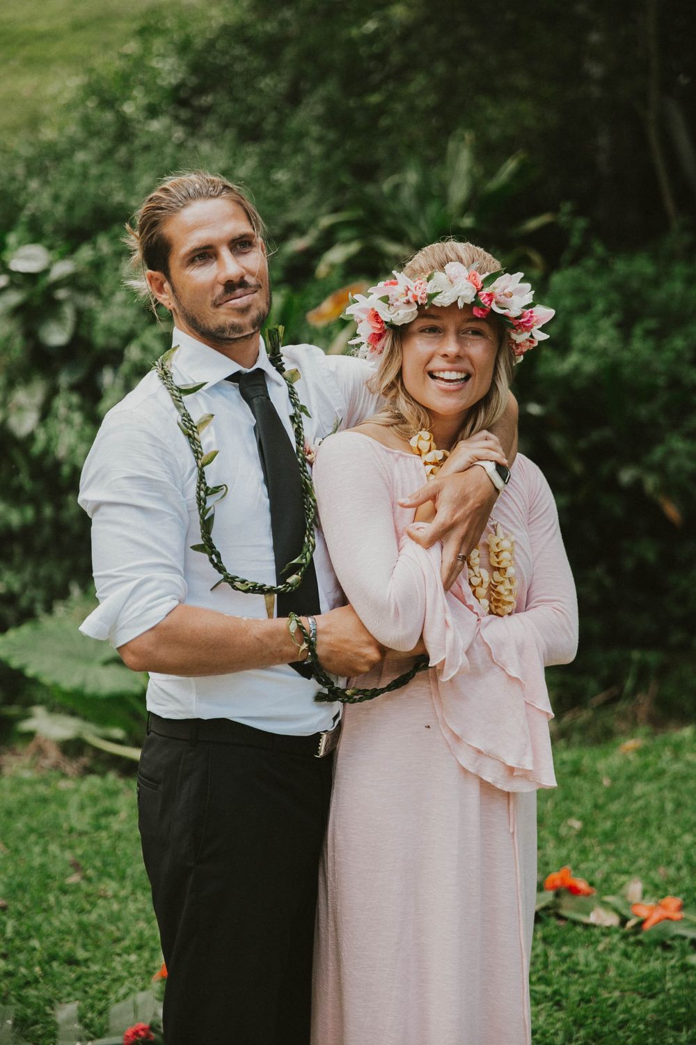 Oahu Wedding Photographer, Hawaii Wedding Photographer,Oahu Elopement Wedding Photographer,North Shore Oahu Photographer
