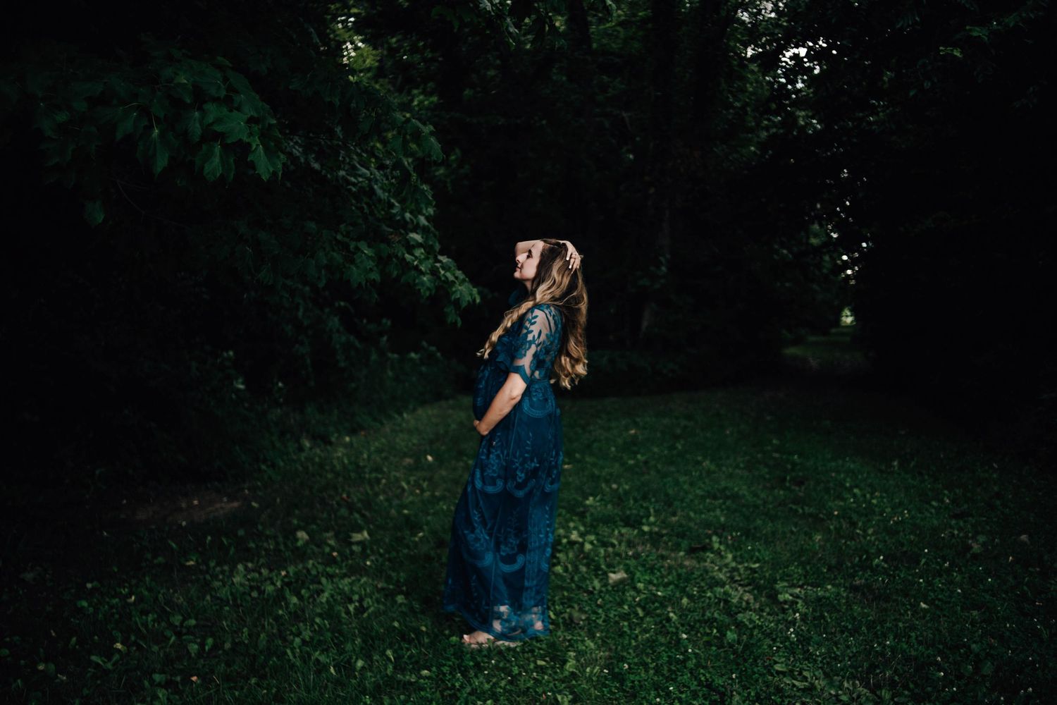fun indiana maternity photographer