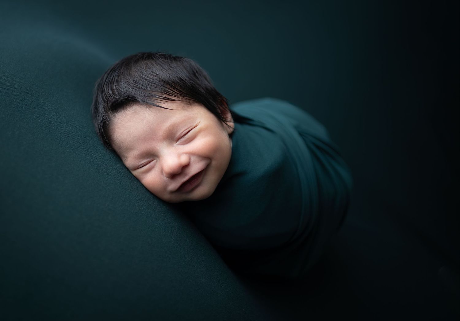 Clarksville newborn photographer Oshi Medlin