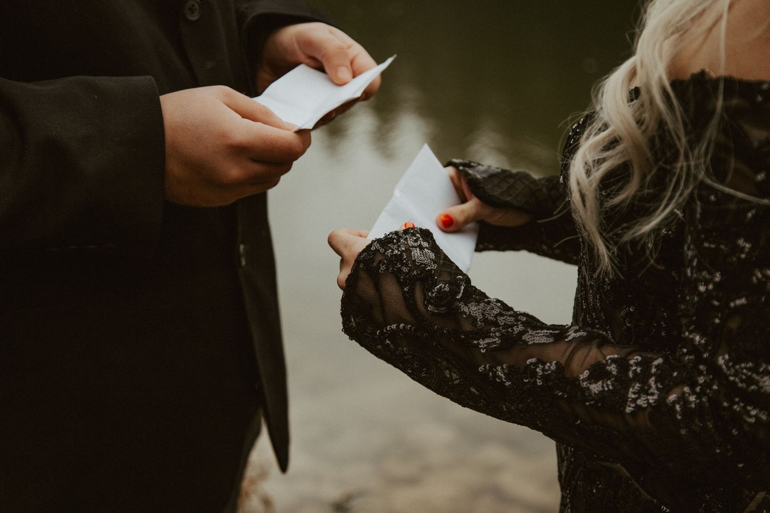 reading their vows