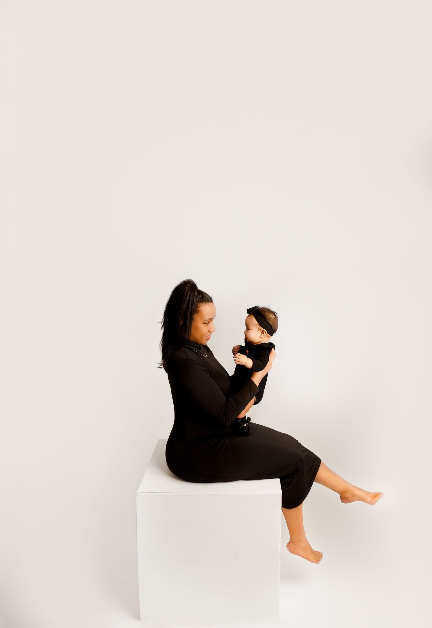 Boston newborn photographer, cape cod newborn photographer, Boston family photographer, newborn studio with props