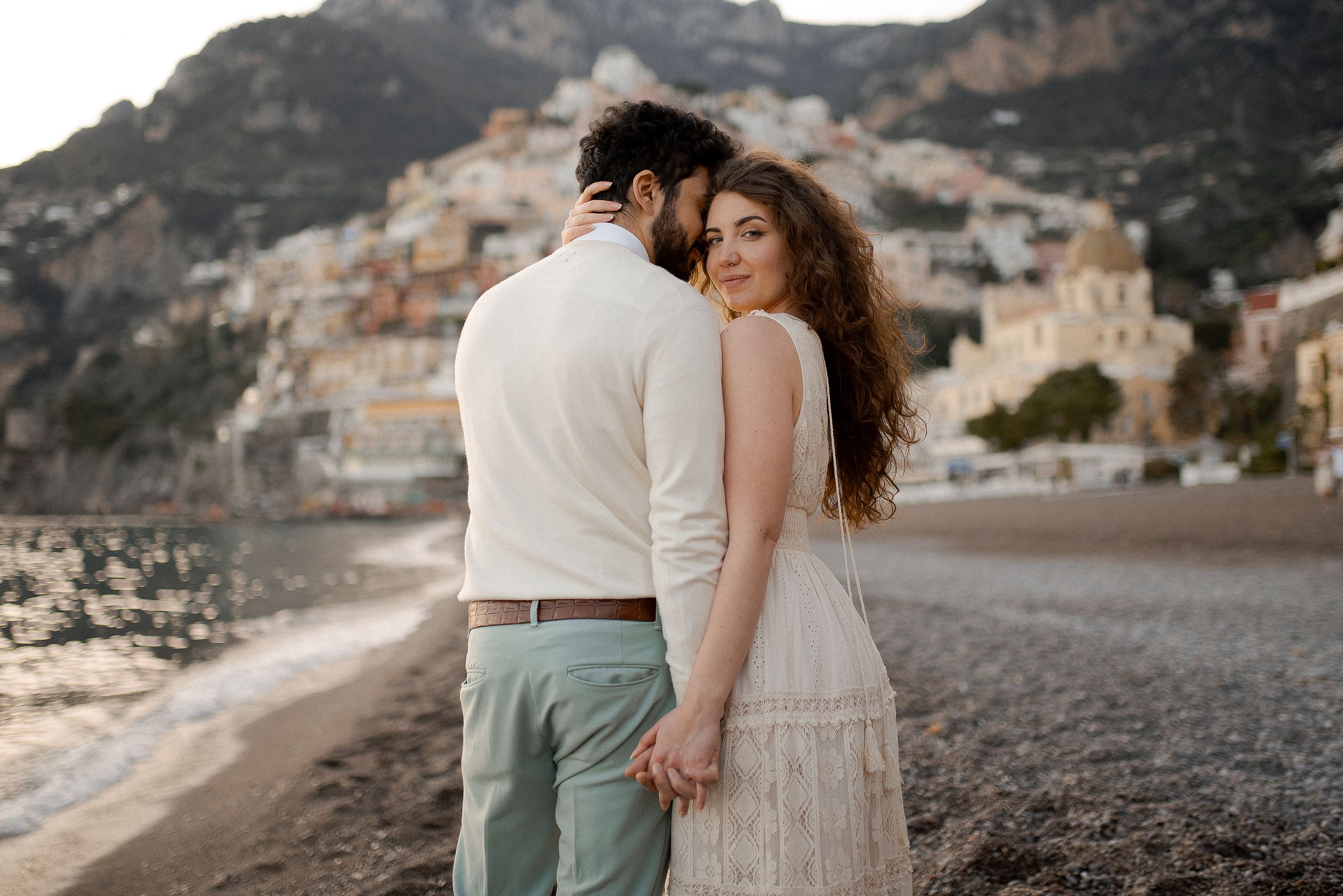 Amalfi Coast Photographer - Positano, Ravello, Amalfi, Maiori elopement, proposal, wedding creator. Book your photoshoot.
