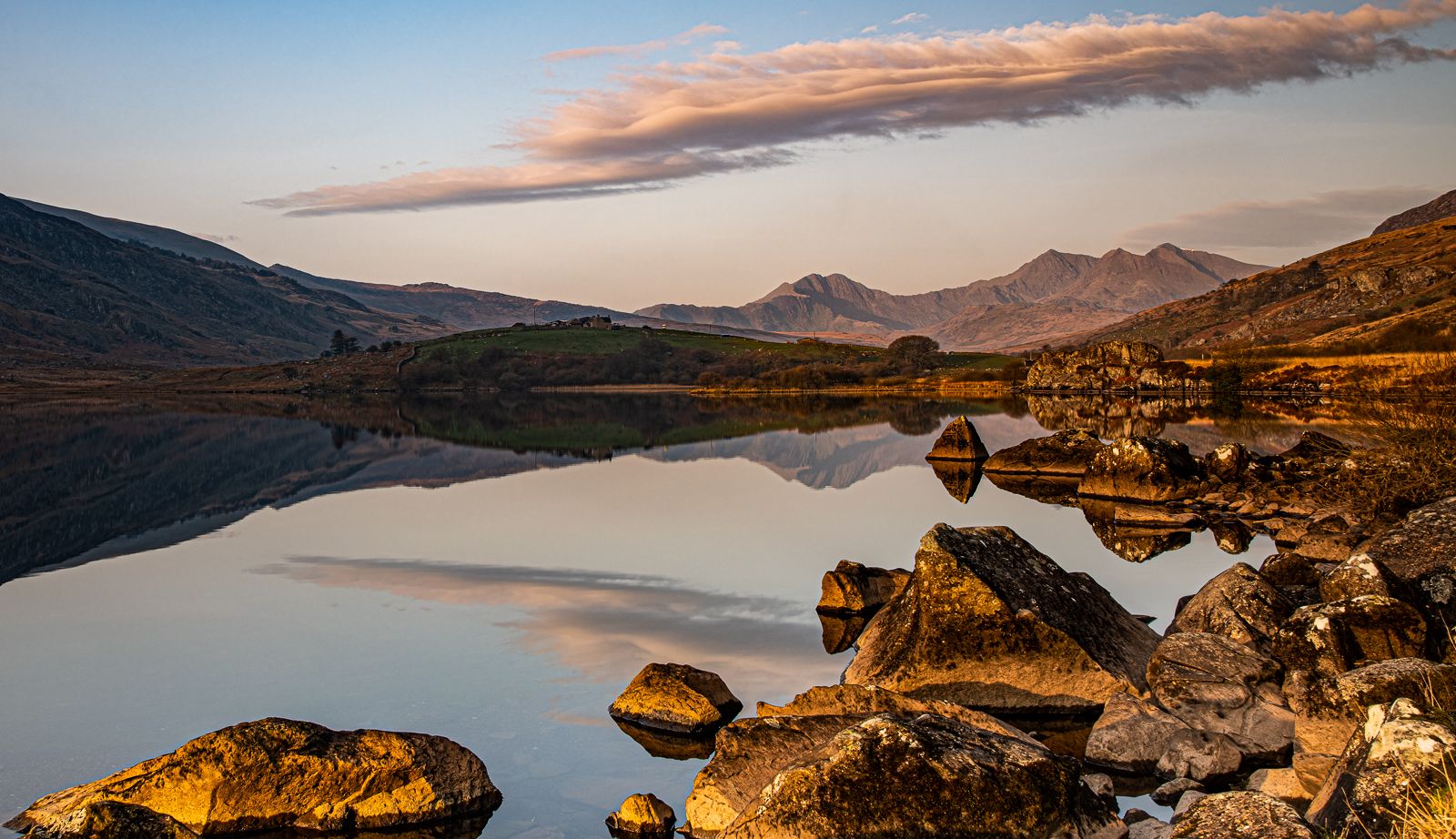 Sunrise in Snowdonia