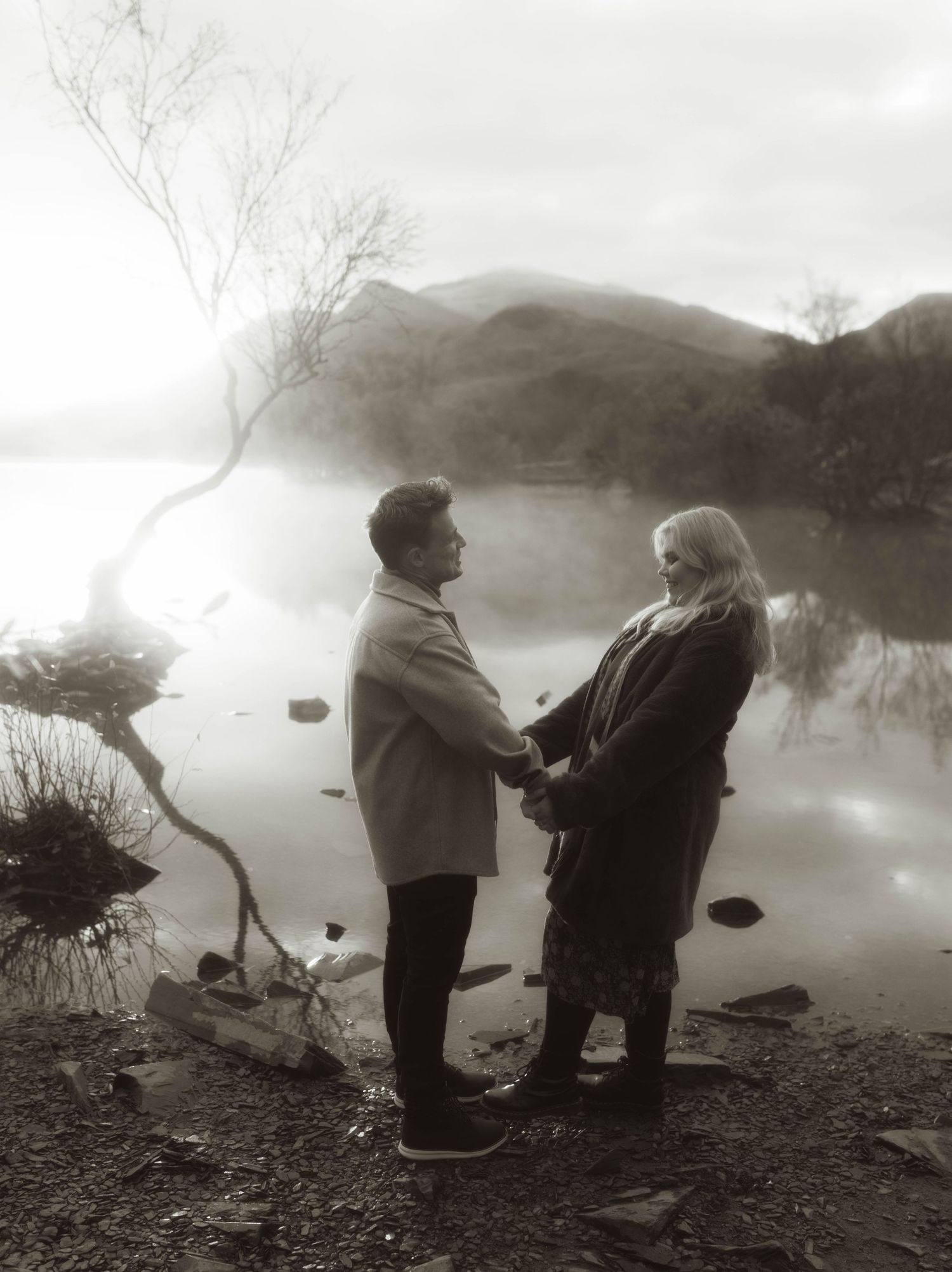 couples photoshoot in snowdonia black and white photography
