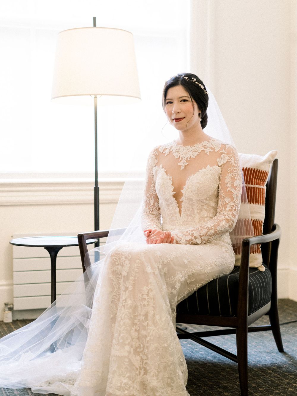 wedding bride getting ready photos