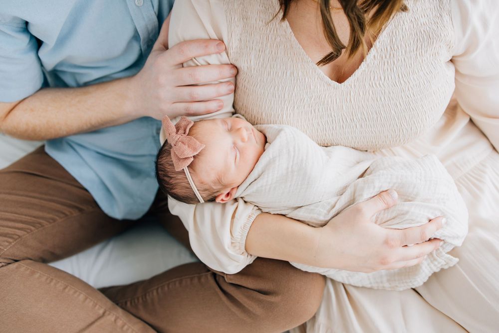 Utah Newborn Photographer, Newborn Pictures near me, Lifestyle Newborn Photos in Utah, Maternity Photographer Utah  utah newborn photography