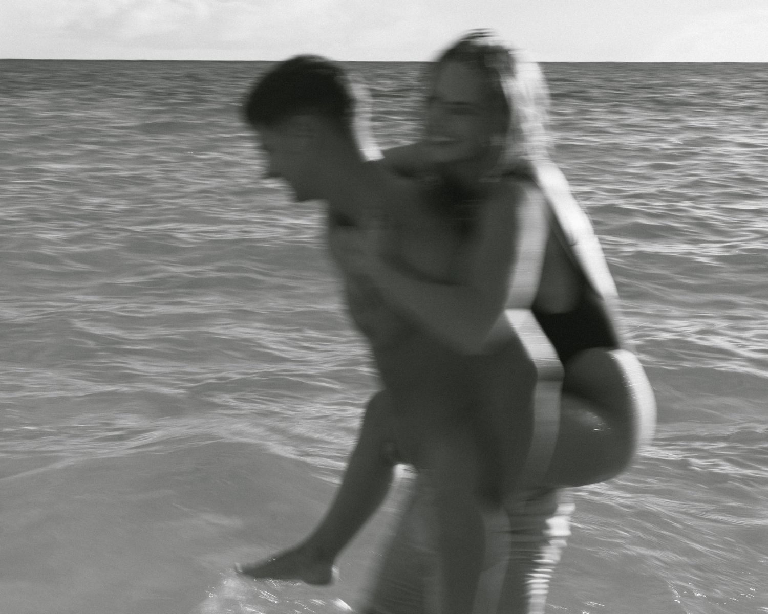 <img src="oahu_love_session.jpg" alt="Oahu Love Session on film.">