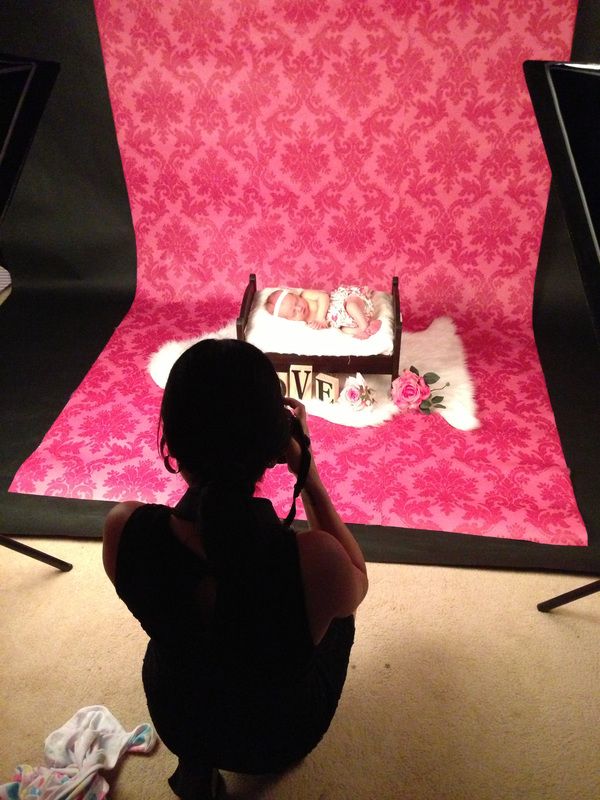 perth photographer photographing baby in studio