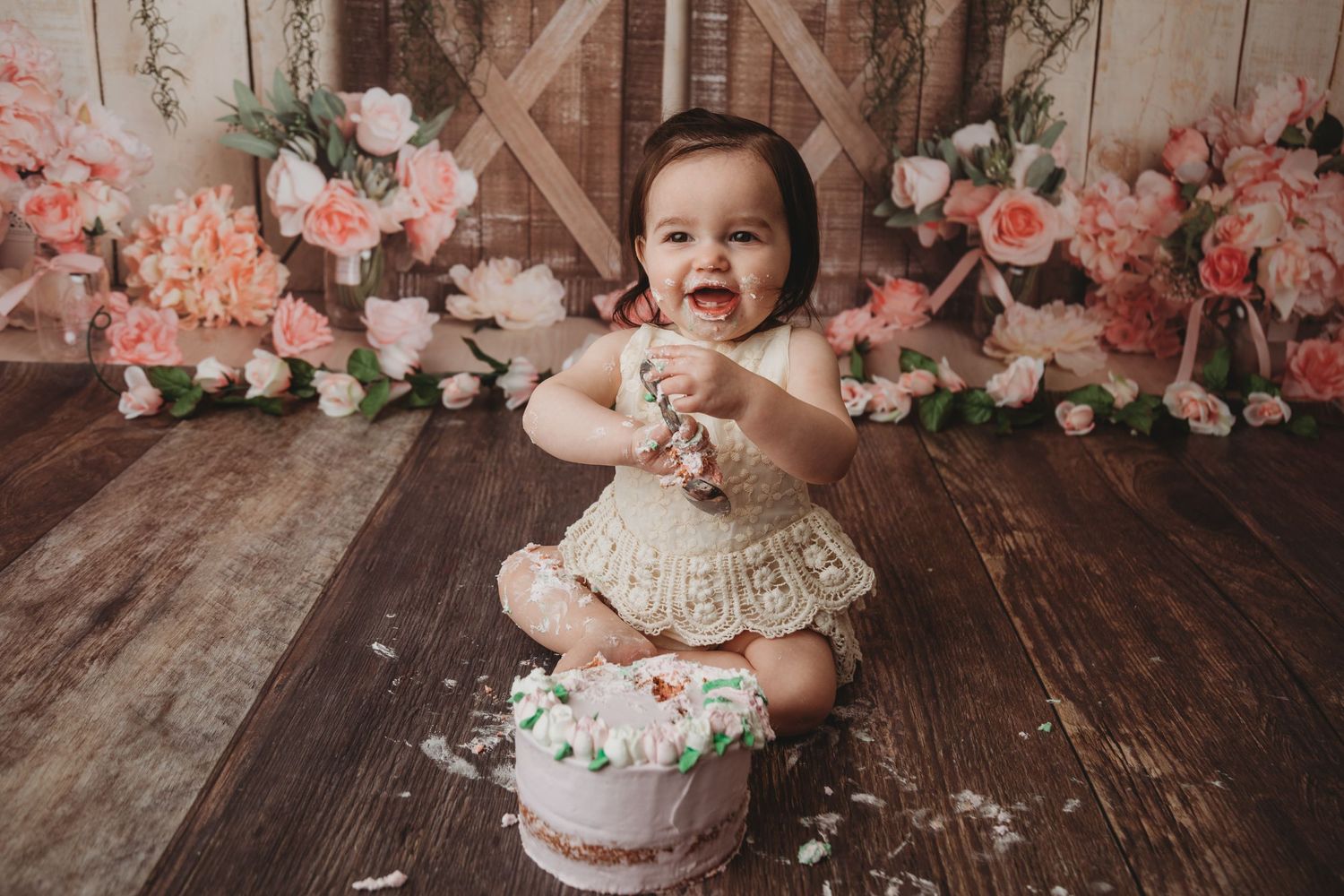 birthday cake smash studio photographer studio trained skilled professional NY WNY East Aurora buffalo