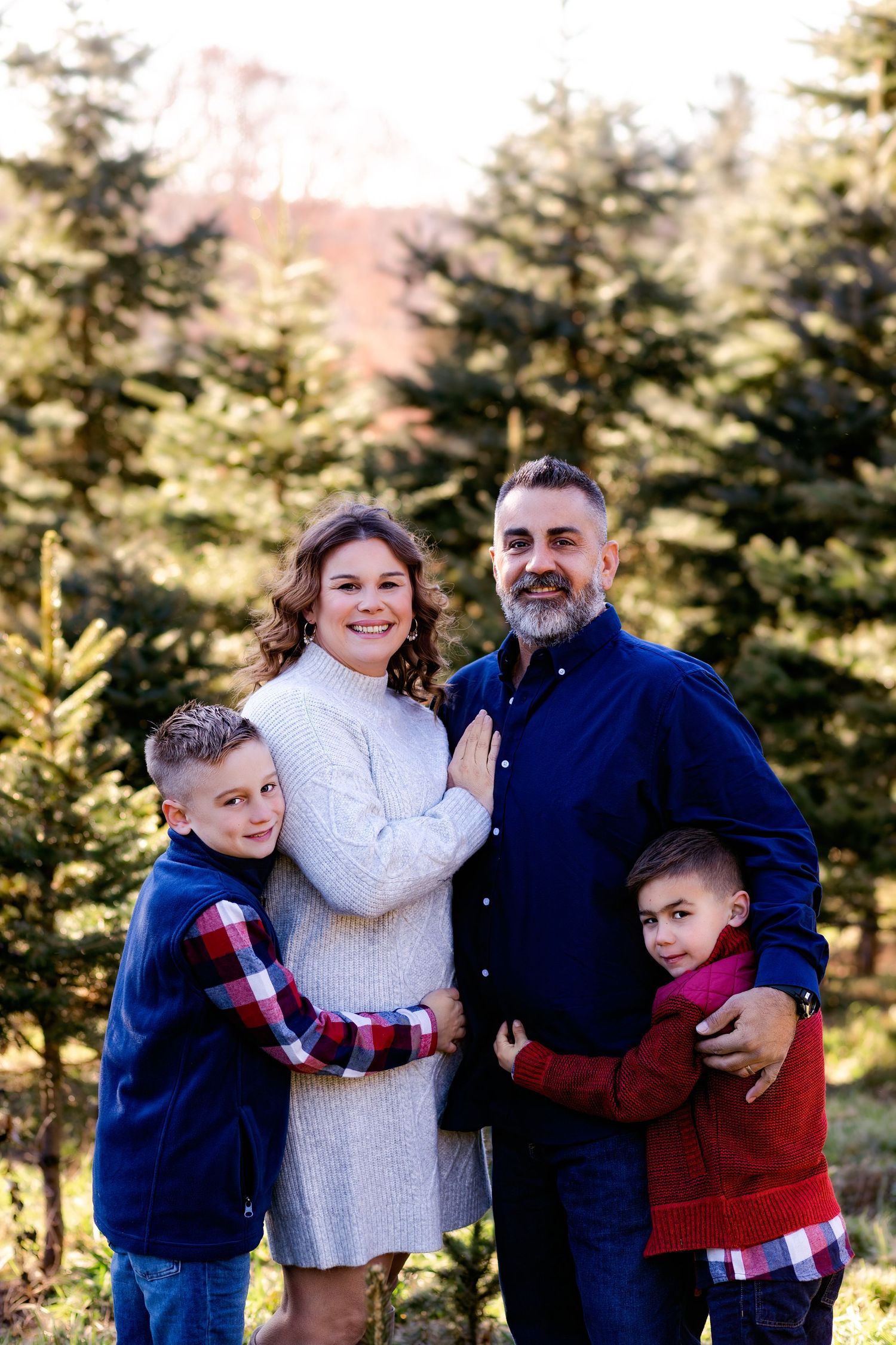 Family Christmas Tree Farm Mini Sessions